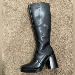 Size 8 tall black boots